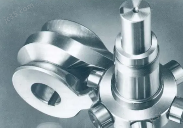 XK6042数控升降台铣床