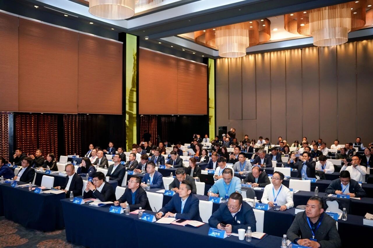 用户信赖之选：巍亚数控机床摘得第四届加工中心用户满意品牌